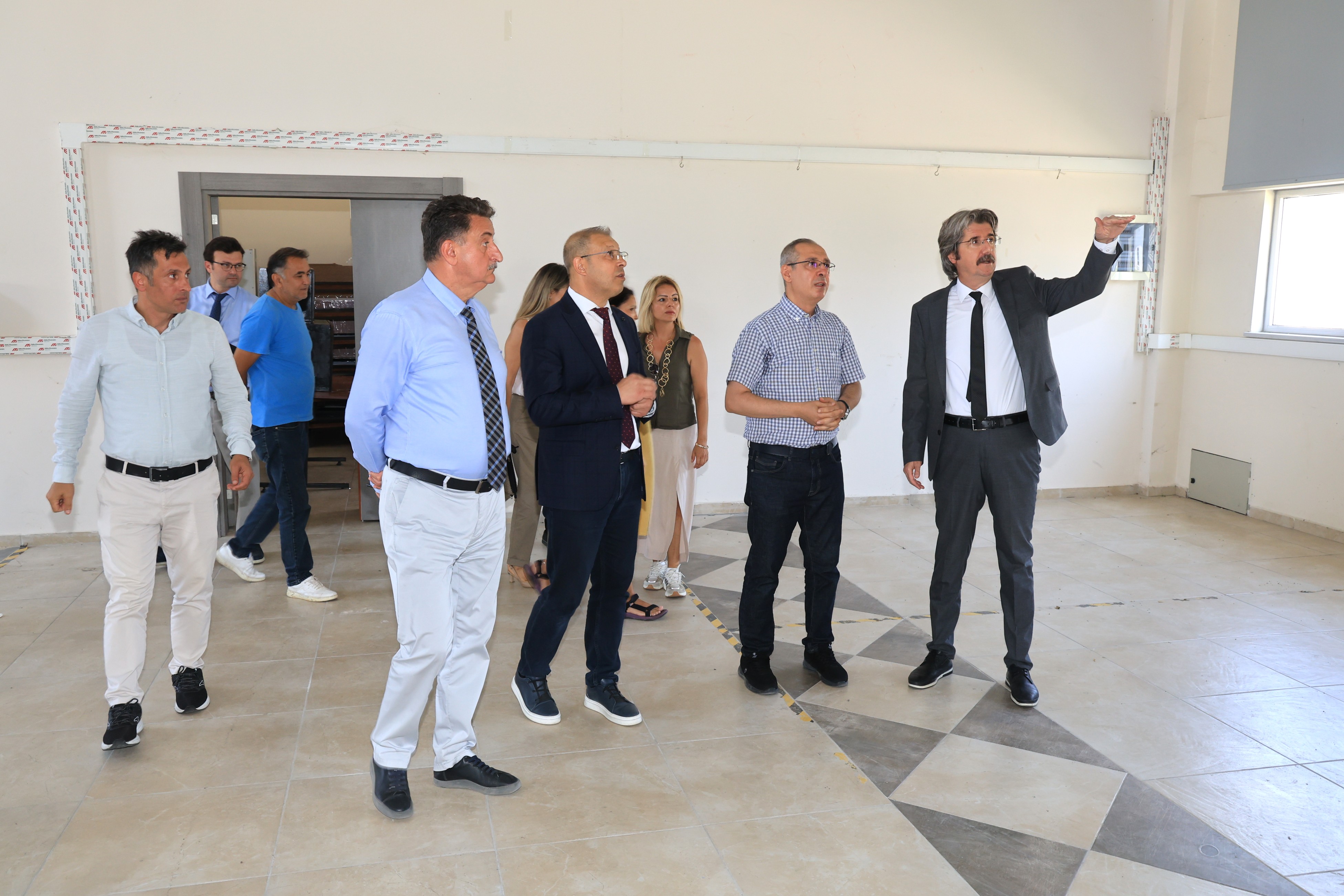 BUÜ’deki sanat eğitimi ana kampüste devam edecek 